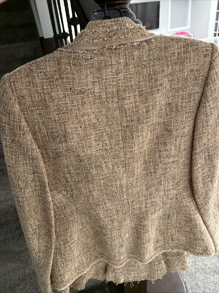 Ann Klein Women’s Jacket and Skirt Suit Size 2 - Image 2 of 4