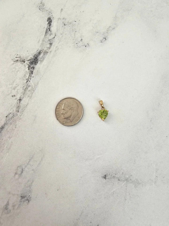 Heart Shaped Peridot Necklace 14k Yellow Gold - Image 3 of 4