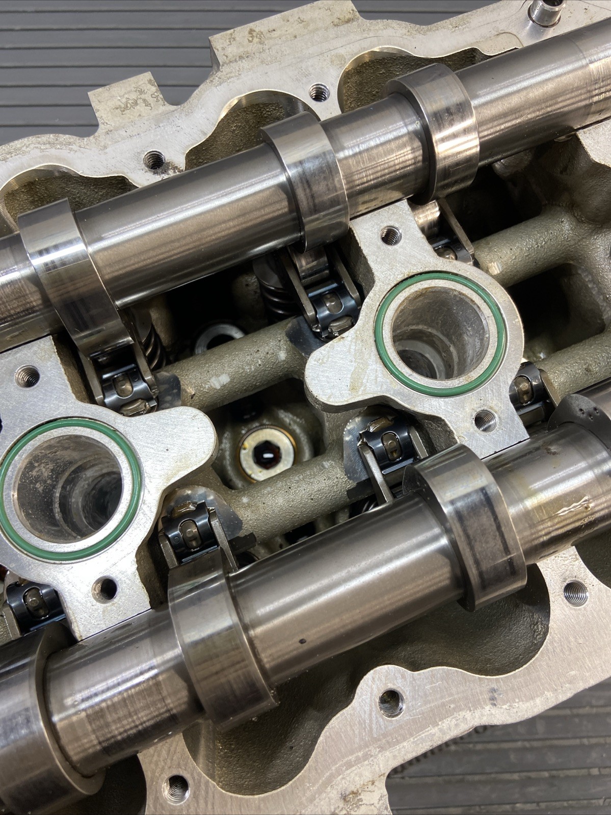 2018-2020 Ferrari Portofino F164 3.8L Left Engine Head 10k Miles OEM *NOTE*