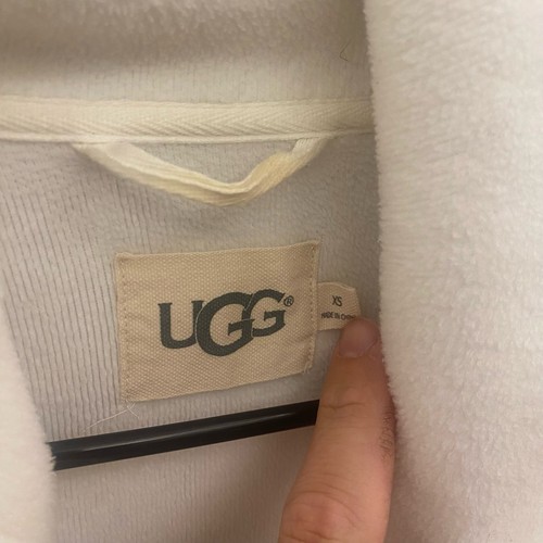 Ugg Women's Robe size XS White Cream Color Soft - Picture 15 of 20