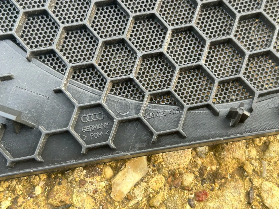 AUDI TT MK2 SPEAKER GRILL COVER PASSENGER SIDE STANDARD TYPE 8J0035405 06-14 8J - Image 4 of 4