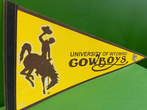 Banderín Wincraft de los vaqueros de Wyoming de la NCAA - Imagen 2 de 3