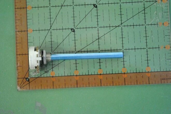 CENTRALAB 1 MEG Ohm 1M POTENTIOMETER Type B-69 RADIOHMS Resistor Pot Orig Box - Image 2 of 2