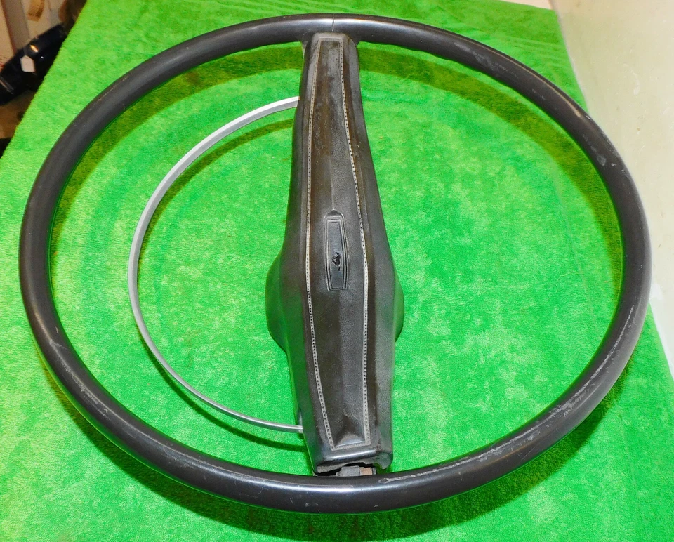 1969 Mustang Fastback Coupe Convert Boss Grande ORIG BROWN STEERING WHEEL ASSEM - Image 4 of 4