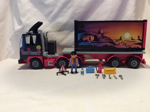 playmobil tractor trailer