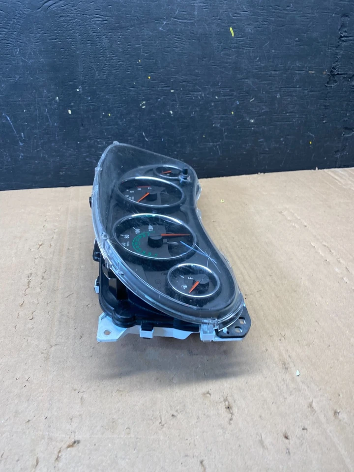 2014 to 2018 Jeep Wrangler Speedometer Instrument Cluster Gauge M1572 DG - Image 3 of 4