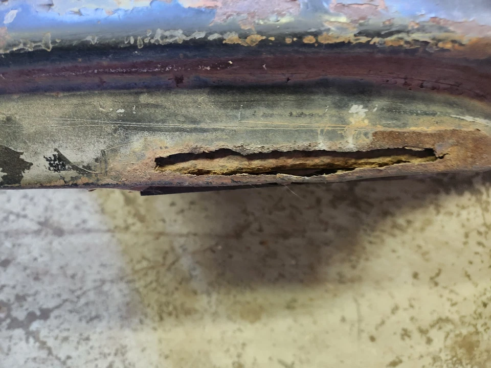 1957 Chevrolet Bel Air 210 Nomad Del Ray; переднее крыло; левая сторона водителя оригинал - Изображение 2 из 4