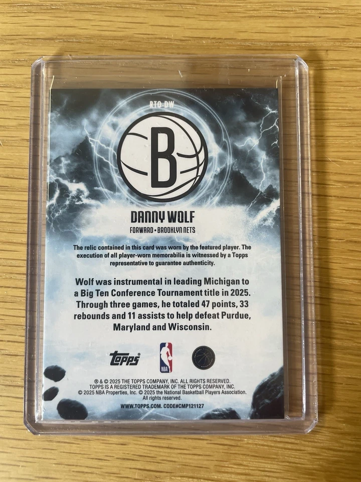 Topps Flagship Danny Wolf RC 2025 Rise to the Occasion verde 27/99 - RTO-DW Foto 3 de 3