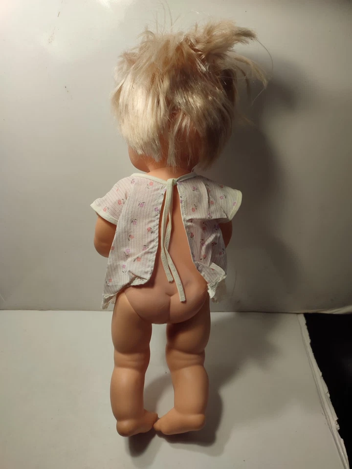 POUPEE NENUCO FAMOSA 69 AVEC PETIT HAUT VINTAGE 1980 BEL ETAT 40 CM - Photo 2/4