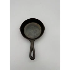 RARE Vintage Favorite Piqua Ware #2 Cast Iron Skillet Unrestored Collector Pan