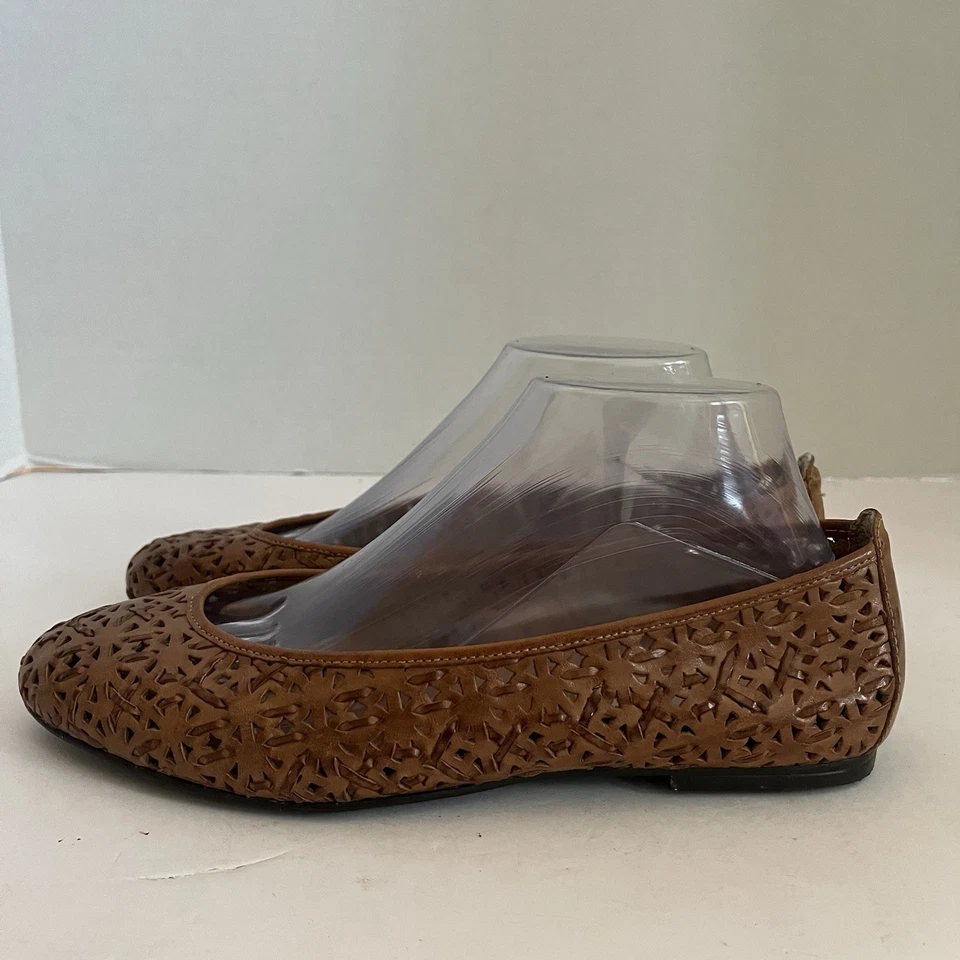 Capezio Mujer Cuero Tostado Brasil Clásico Perforado Plano Puntera Almendra Talla 10 Foto 3 de 4