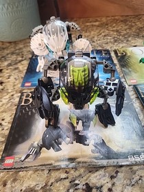 Lot Of Lego Bionicles Vintage Numbers 8562 8561 8564 8565