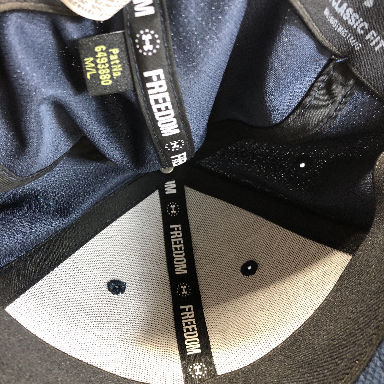 Under Armour UA Freedom Hat Men M/L Navy Blue Baseball Golf Cap