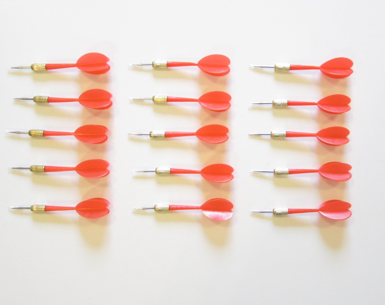 15 RED PLASTIC DARTS WITH METAL TIP CARNIVAL POP A BALLOON GAME BIRTHDAY  PARTY 97138678799 | eBay
