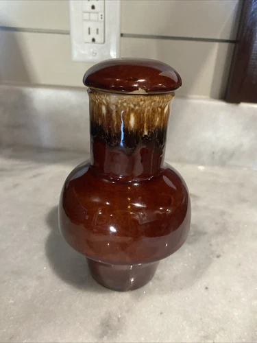 VTG Hull Crestone Oven Proof Tea or Coffee Carafe with Lid - Lid Has One Chip