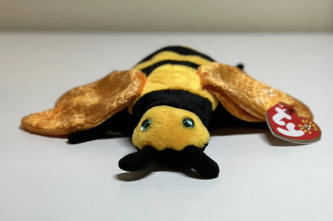 Buzzie 2024 beanie baby