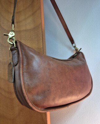 Vintage COACH #4040 Large Swinger Bag 1980s Glove Tanned Cocoa
