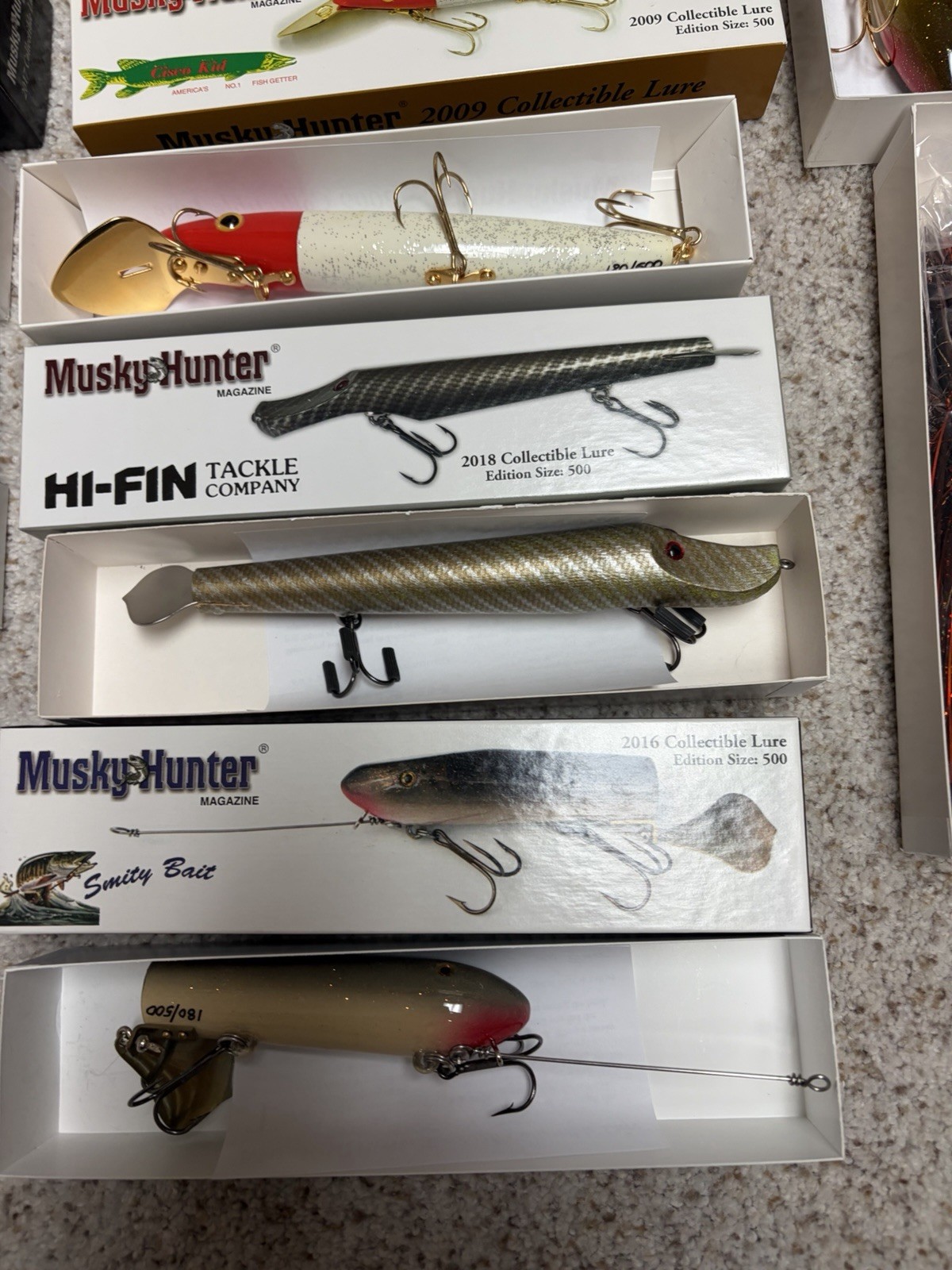 10 Musky Hunter Magazine Collectible Lures  180 of 500 - All Same Number - Image 6