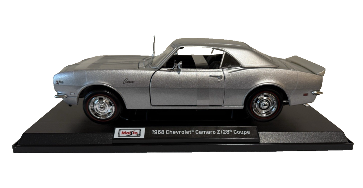 1968 Chevrolet Camaro Z/28 Coupe 1:18 Die-Cast Model Car Gray