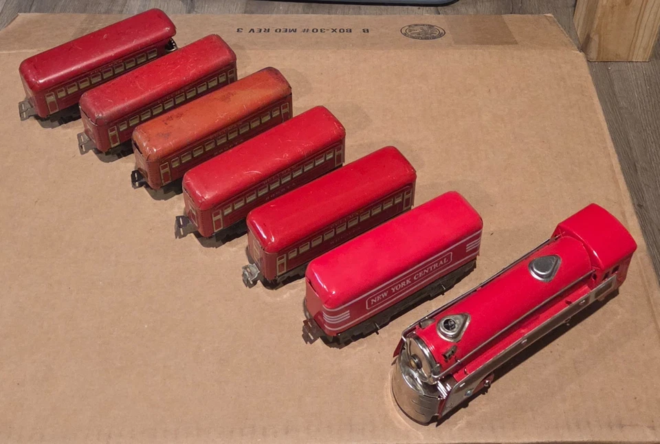 Custom Smoking Marx Red 494 Engine & Red Tender W/Pullman Passenger Cars  - Image 3 of 4
