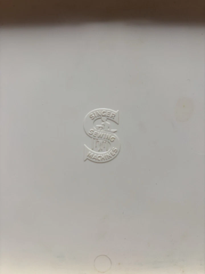 Raro Singer 401 Manual y Accesorios con Caja Rígida e Instrucciones Años 50 Foto 3 de 4