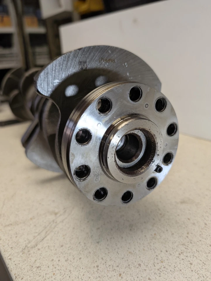 Коленвал VOLVO V40 D3 2.0 дизельный (150 л.с.) 2013 5-цилиндровый двигатель D5204T6 - Изображение 4 из 4