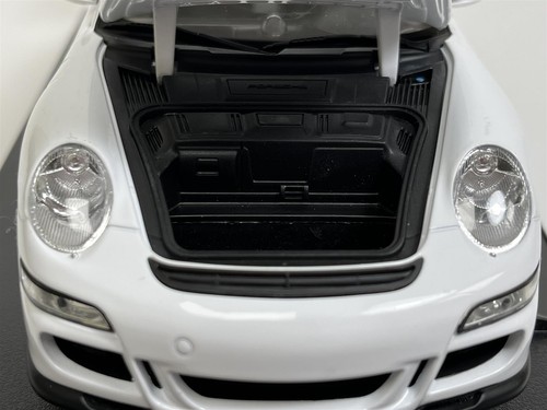 Porsche 911 997 GT3 RS Blanco Escala 1:18 Welly 18015W - Imagen 8 de 9