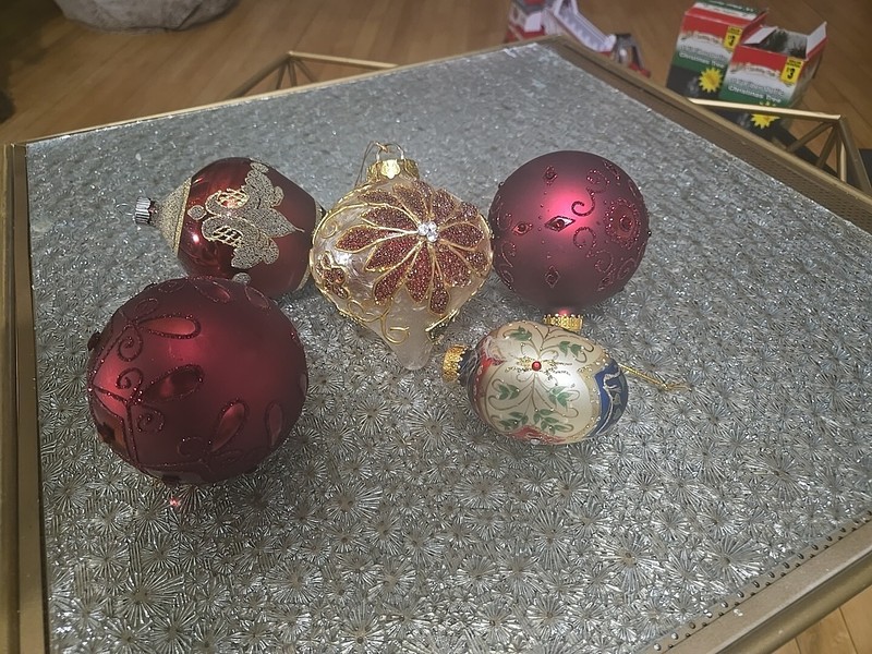 Stunning Vintage Style Wine Color Glass Egg/Teardrop/Balls Christmas Ornaments 