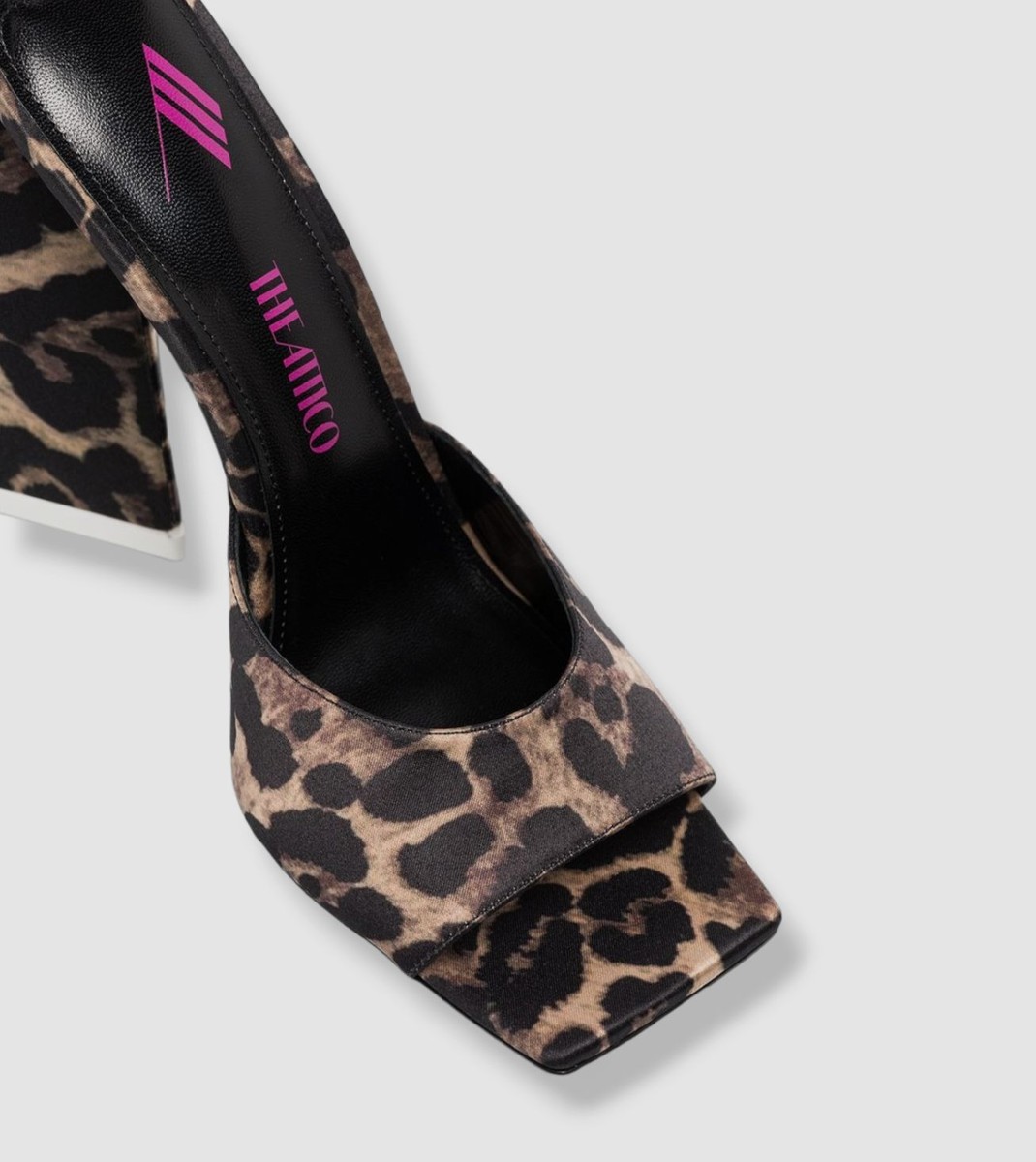 $790 The Attico Women Brown Devon Leopard-Print Slide Heel Mule