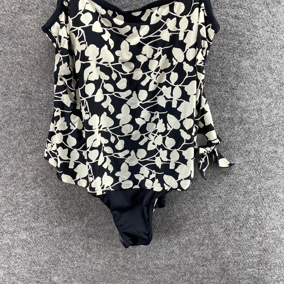 Traje de baño Azul para mujer 16W Plus negro floral de una pieza sin mangas forrado con cuello en V Foto 4 de 4