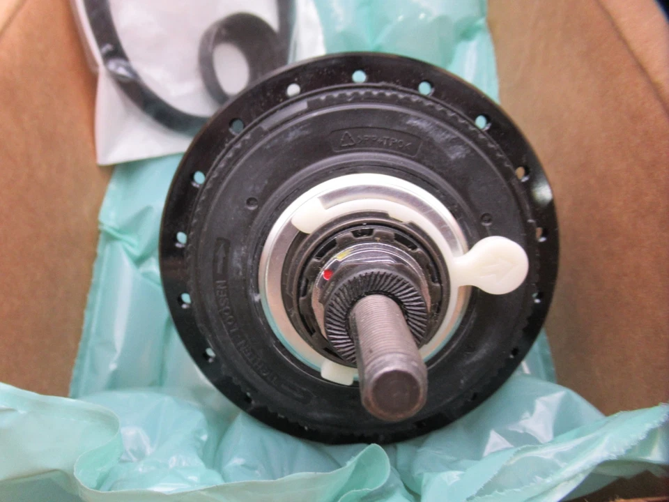 Shimano Alfine SG-S7001 8-Speed Internally Geared Disc Brake 36h Rear Hub Black - Image 2 of 4