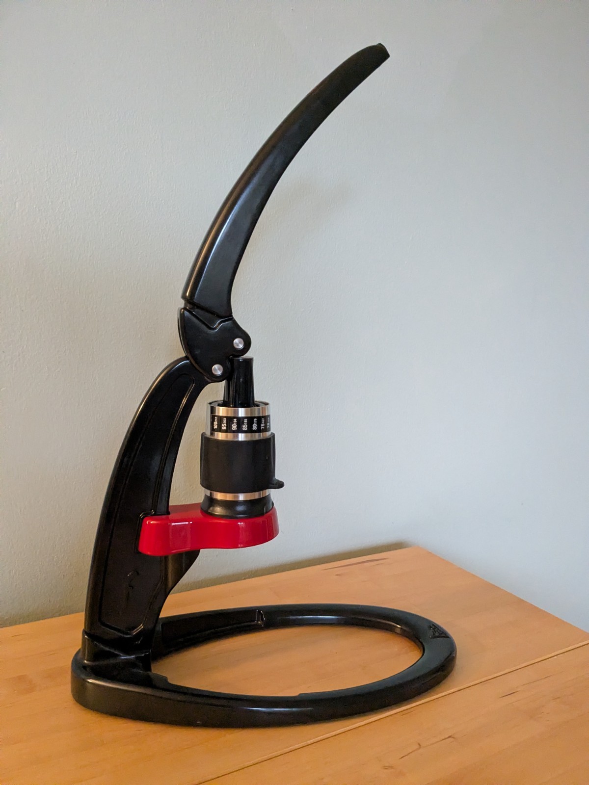 &ndash; 2018 Model &ndash; Older Portafilter &ndash; No Gauge