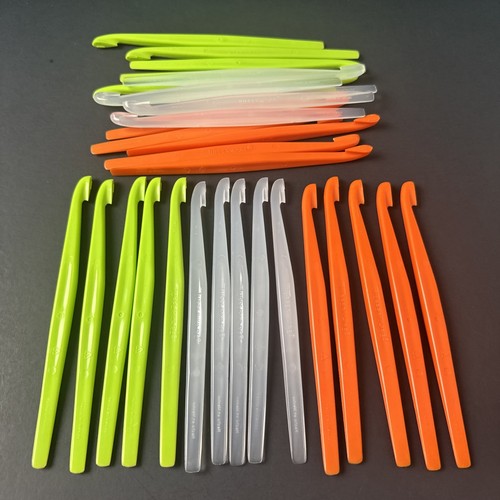 Tupperware Citrus Peeler Set - Pack Of 10 Green Peelers For Oranges & Citrus