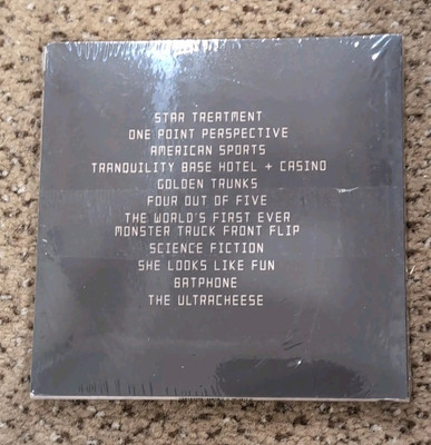 ARCTIC MONKEYS Tranquility Base Hotel & Casino EXCLUSIVE w/Lyric