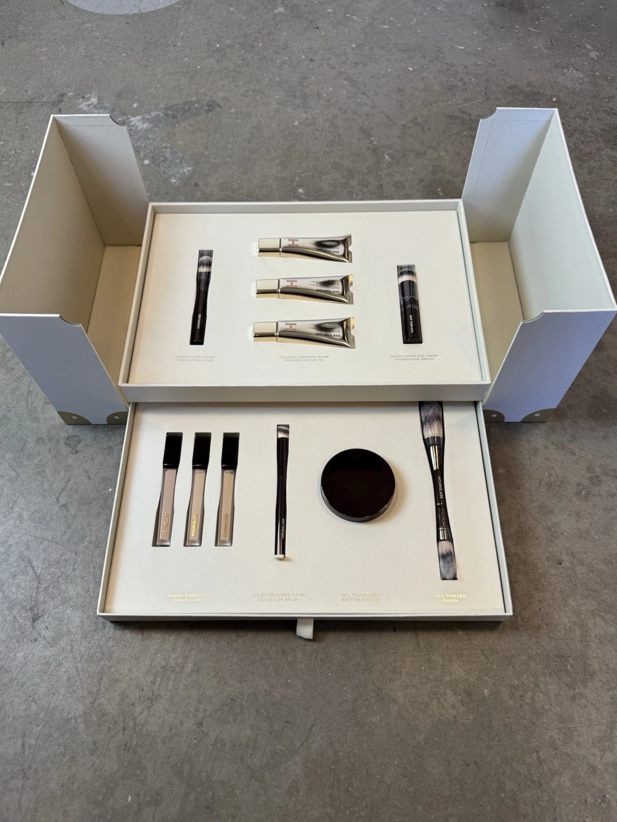 Hourglass Luxury Complexion Collection Gift Set Foundation Concealer Brushes NEW