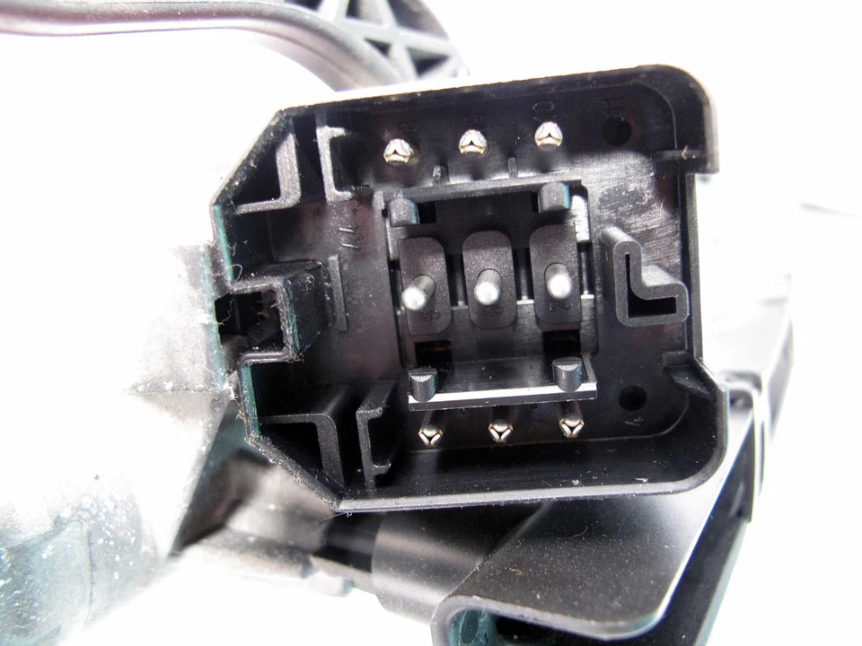 BMW E46 X3 Steering Column w/ Ignition Lock Switch & Key Auto 1999-2008 OEM - Image 3 of 4