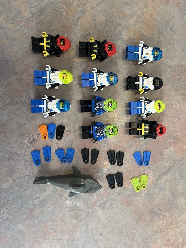 LEGO Vintage Aquazone Aquanauts Minifigures Scuba Sharks LOT Rare