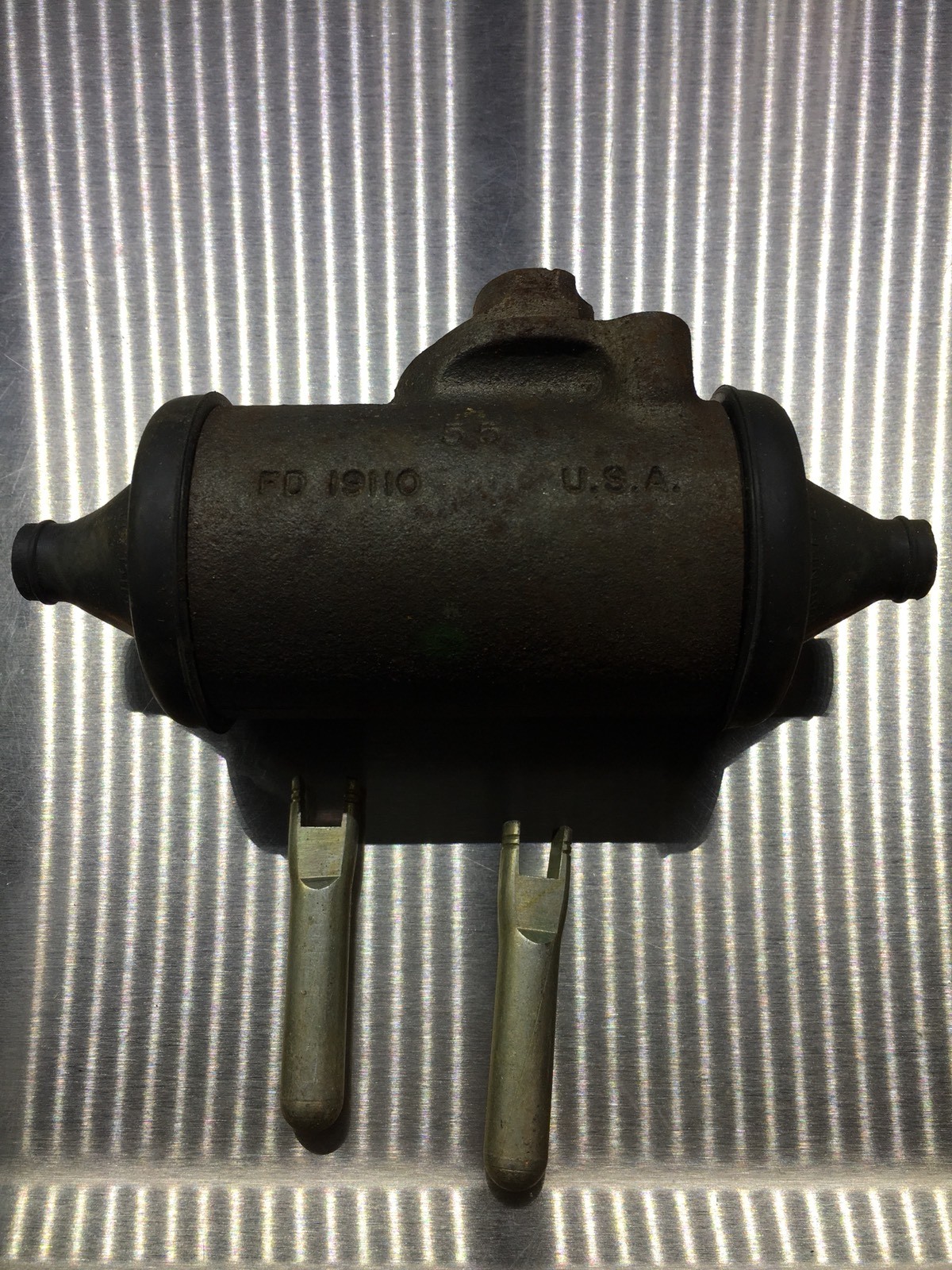 NOS Ford B6QH2261A 1953 54 55 56 Ford F800 Rear Brake Wheel Cylinder