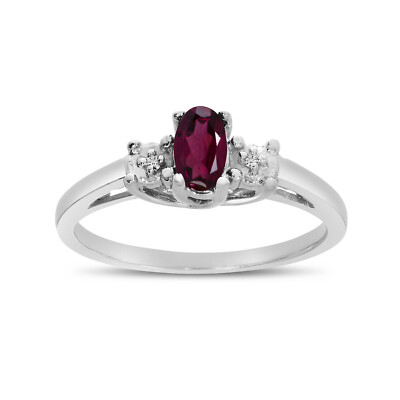 Ring 14 Karat Weißgold ovaler Rhodolith Granat und Diamant