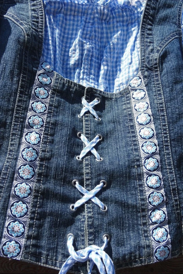 Exkl Trachtenbluse Gr.36 Miederbluse m. Schnürung u. RV Halbarm im Carmen-Stil   - Bild 2 von 4