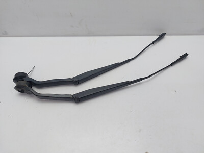 FORD KUGA MK2 PAIR OF FRONT WINDSCREEN WIPER ARMS LEFT & RIGHT 