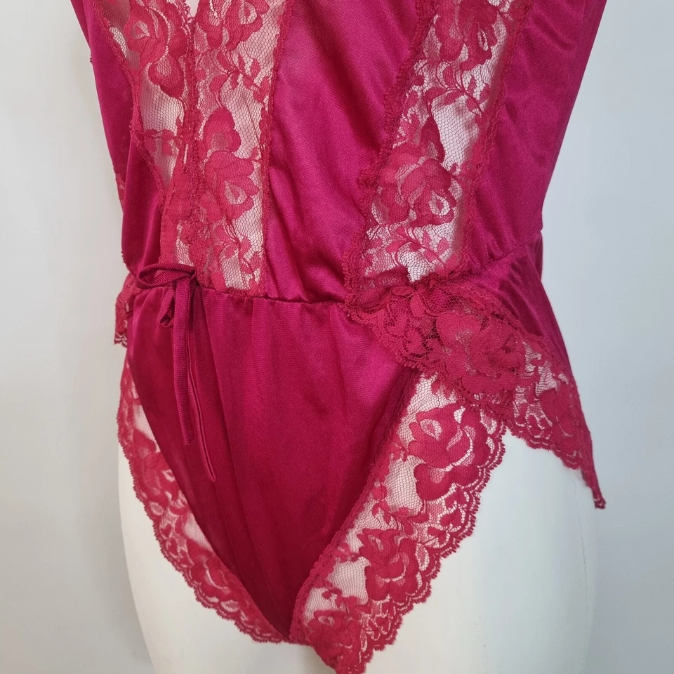 De Colección Rosa Encaje Peluche Corte Alto Snap Mameluco Body Lencería Años 90 EE. UU. Talla S M Foto 3 de 4