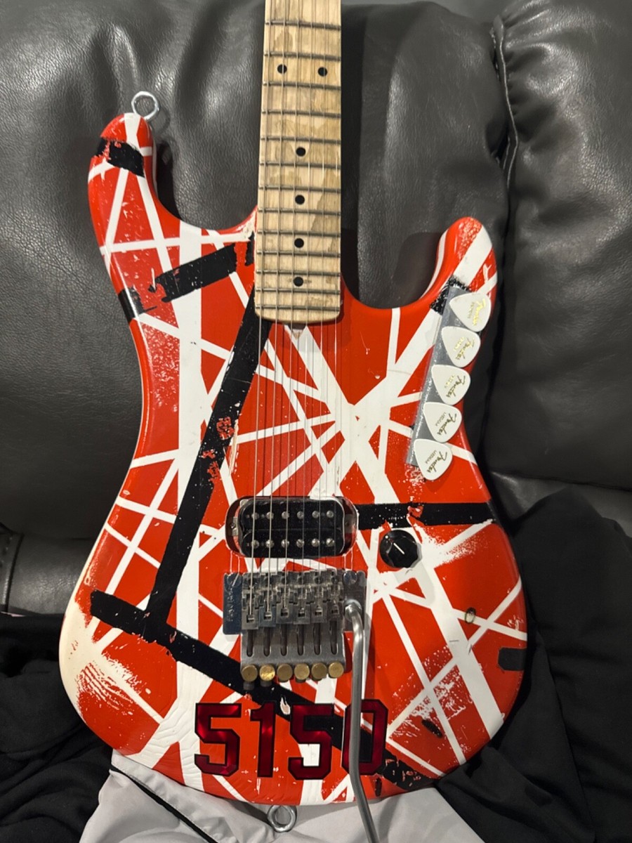 ギター Kramer 5150 van halen baretta Edward Van Halen's Kramer 5150 Hybrid Guitar
