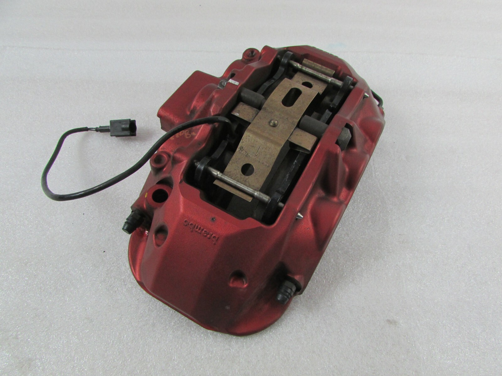 Maserati Granturismo, LH, Left Front Brake Caliper, Ruby Red, Used, P/N 82102605