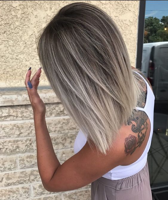 Ash Blonde Short Bob Straight Cut Highlight T Part Lace  display picture 1