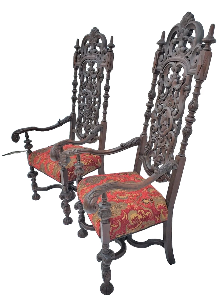 Par de sillones con respaldo alto trono tallado estilo renacentista español años 20 Foto 3 de 4