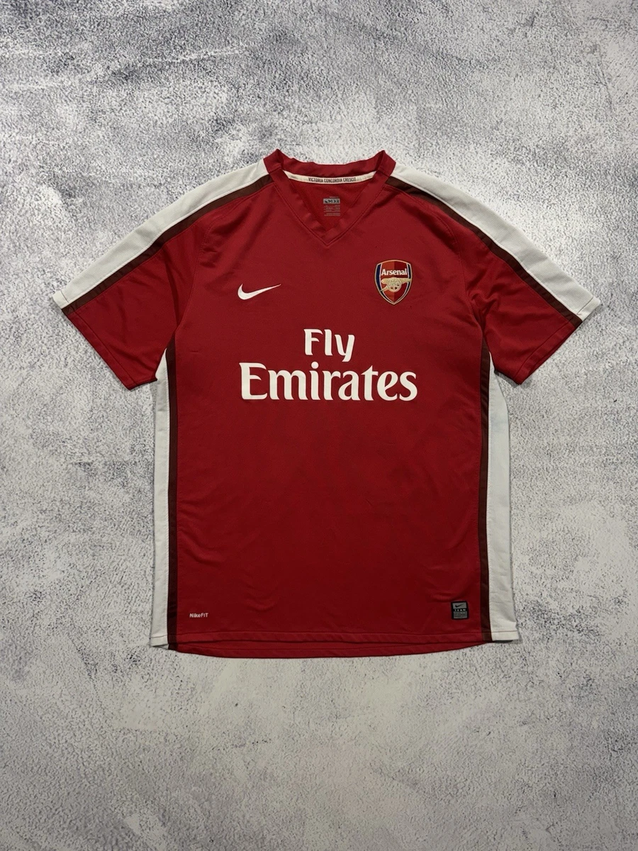 Футбольные фанаты Nike Arsenal International Club - огромный выбор