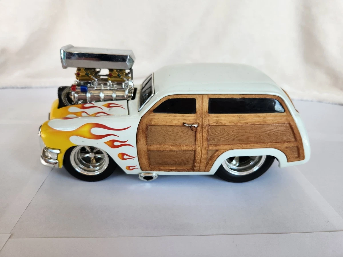 Muscle Machines Ford 1:18 Scale Diecast Cars, Trucks & Vans for