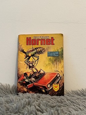 CAPTAIN HORNET / NUMMER 2 / COURAGE EXPLOIT COLLECTION / AREDIT / 1975