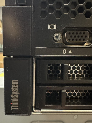 Lenovo ThinkSystem SR950 Server 4x Xeon 6242 64C DDR4 512GB RAM 2933 4x PSU Raid